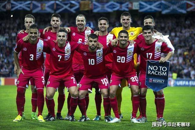 组图：世界杯-西班牙2-0法国 奥亚点射波罗破门